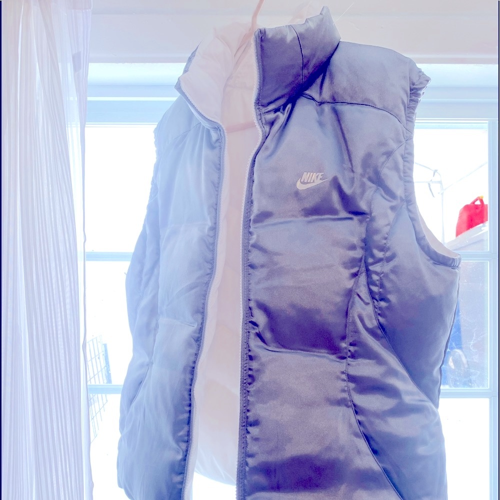 RARE Nike Sleeveless Vest Hard To Find